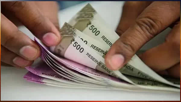 SBI Kavach Personal Loan: కరోనా బారిన పడిన వారికి ఎస్బీఐ అదిరిపోయే ఆఫర్.. చికిత్స కోసం రుణం.. పూర్తి వివరాలు