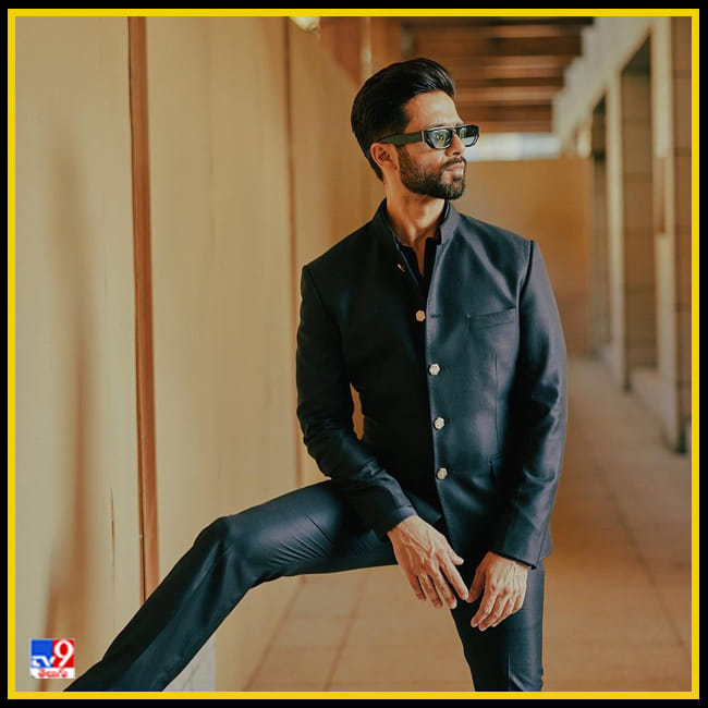 Shahid Kapoor New Photos. Credit by:Shahid Kapoor/Instagram 