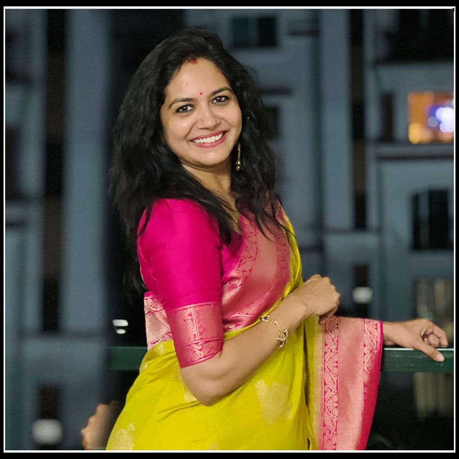 Singer sunitha in a designer saree! | Fashionworldhub