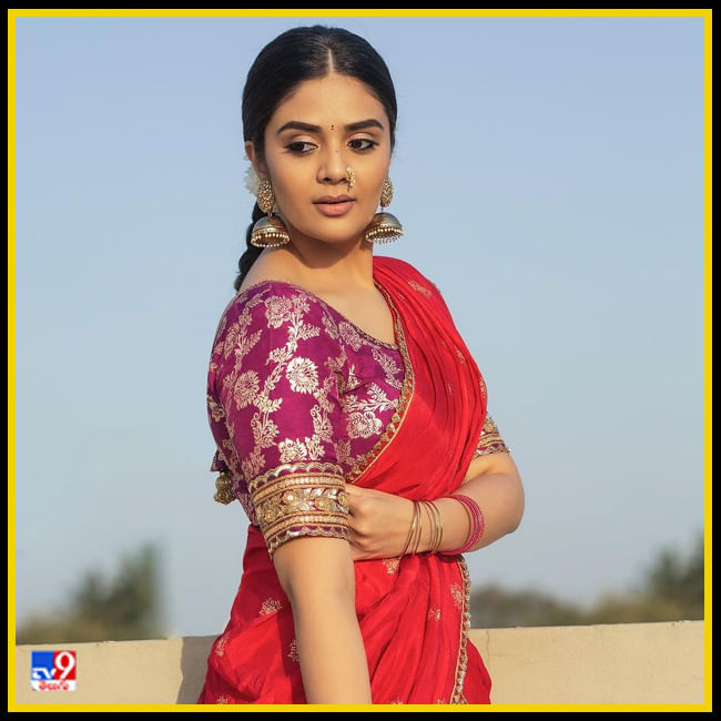 Sreemukhi New Photos. Credit by:Sreemukhi/Instagram