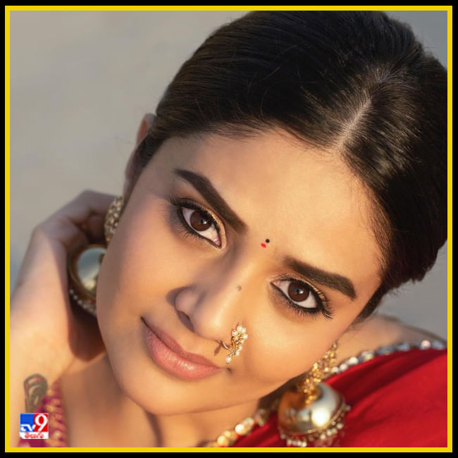 Sreemukhi New Photos. Credit by:Sreemukhi/Instagram