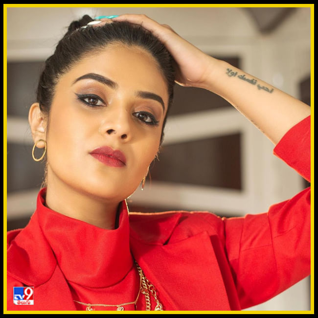 Sreemukhi New Photos. Credit by:Sreemukhi/Instagram