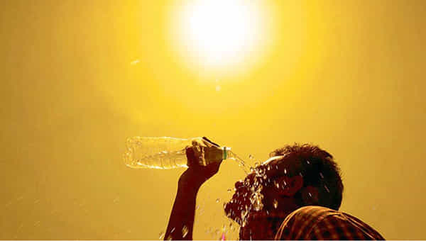 AP Weather Report: ఆంధ్రప్రదేశ్ వాసులకు అలర్ట్.. రానున్న రెండు రోజుల్లో ఈ ప్రాంతాల్లో తీవ్రమైన వాడగాల్పులు..