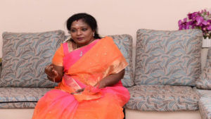 Governor Tamilisai: నేను అలా అనలేదు.. పాత వీడియోలు ట్రోల్‌ చేస్తున్నారు.. తన వ్యాఖ్యలపై క్లారిటీ ఇచ్చిన గవర్నర్‌ తమిళిసై