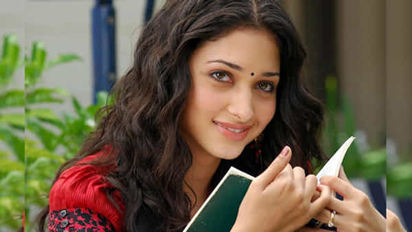 Tamannaah Bhatia: పెళ్లి పై క్లారిటీ ఇచ్చిన మిల్కీ బ్యూటీ.. తమన్నా పెళ్లి ఎప్పుడంటే..