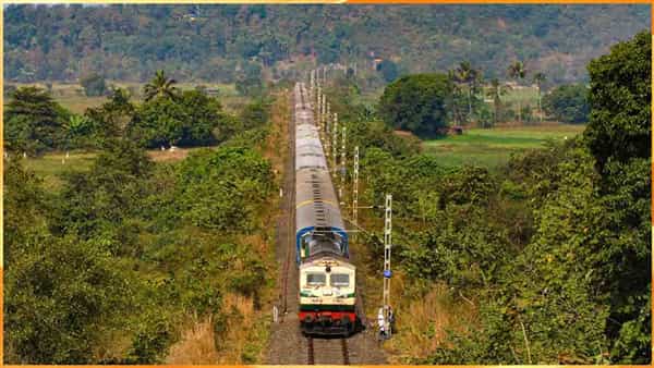 Indian Railway: రైలు ప్రయాణికులకు గుడ్న్యూస్.. వేసవిలో అయోధ్యకు ప్రత్యేక రైళ్లు..!
