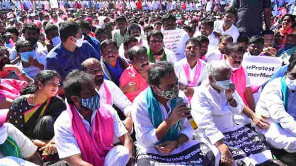 TRS: ఛలో ఢిల్లీ.. టీఆర్ఎస్ దీక్షకు అంతా రెడీ.. తెలంగాణ భవన్లో భారీ ఏర్పాట్లు..