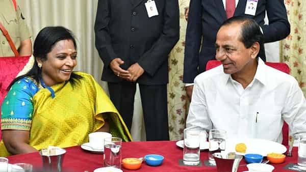 Government Vs Governor: గవర్నర్తో పెరుగుతున్న గ్యాప్.. తెలంగాణ కేబినెట్ విస్తరణ ఇప్పట్లో లేనట్లేనా..?