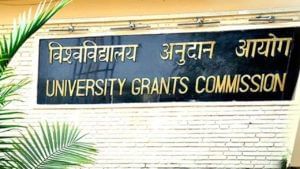 UGC Dual Degrees: విద్యార్థులకి గమనిక.. ఏకకాలంలో 2 డిగ్రీలు చదివే అవకాశం..!