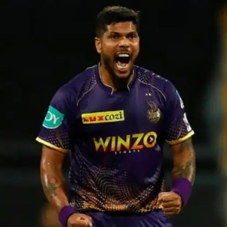 నో బాల్స్ వేయడంలో కేకేఆర్ ఆటగాడు ఉమేష్ యాదవ్ ముందు వరుసలో ఉన్నాడు. ఈ సీజన్లో అతను 4 నో బాల్స్ వేశాడు.