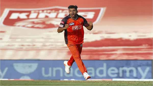 Umran Malik: భారత జట్టులోకి ఉమ్రాన్ మాలిక్ వస్తాడా.. ఐర్లాండ్తో జరిగే సిరిస్కు ఎంపికయ్యే అవకాశం..