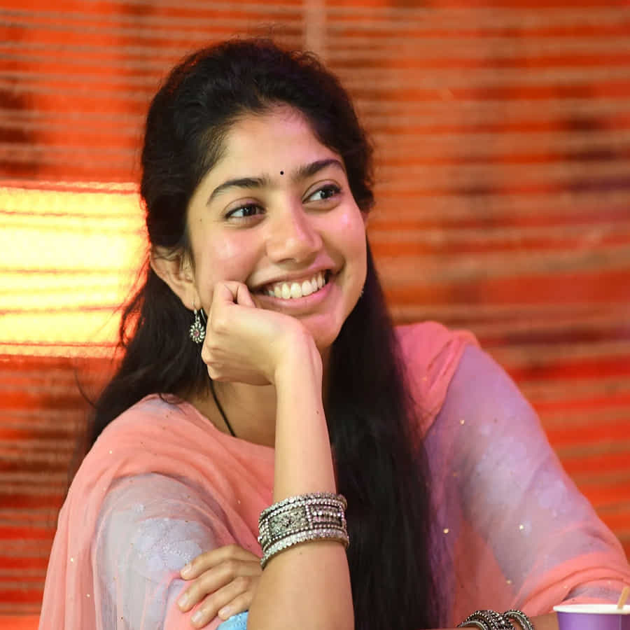 ఇటీవల శేఖర్ కమ్ముల , నాగ చైతన్య కాంబోలో వచ్చిన సూపర్ హిట్ మూవీ లవ్ స్టోరీ చిత్రంలో నటించింది. అలాగే న్యాచురల్ స్టార్ హీరో నాని నటించి శ్యామ్ సింగరాయ్ సినిమాలో దేవదాసి పాత్రలో కనిపించి మెప్పించింది.