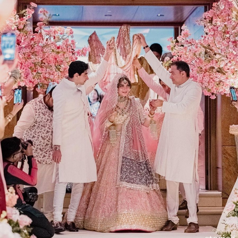  కనికా కపూర్ , గౌతమ్ పెళ్లి ఫోటోలు