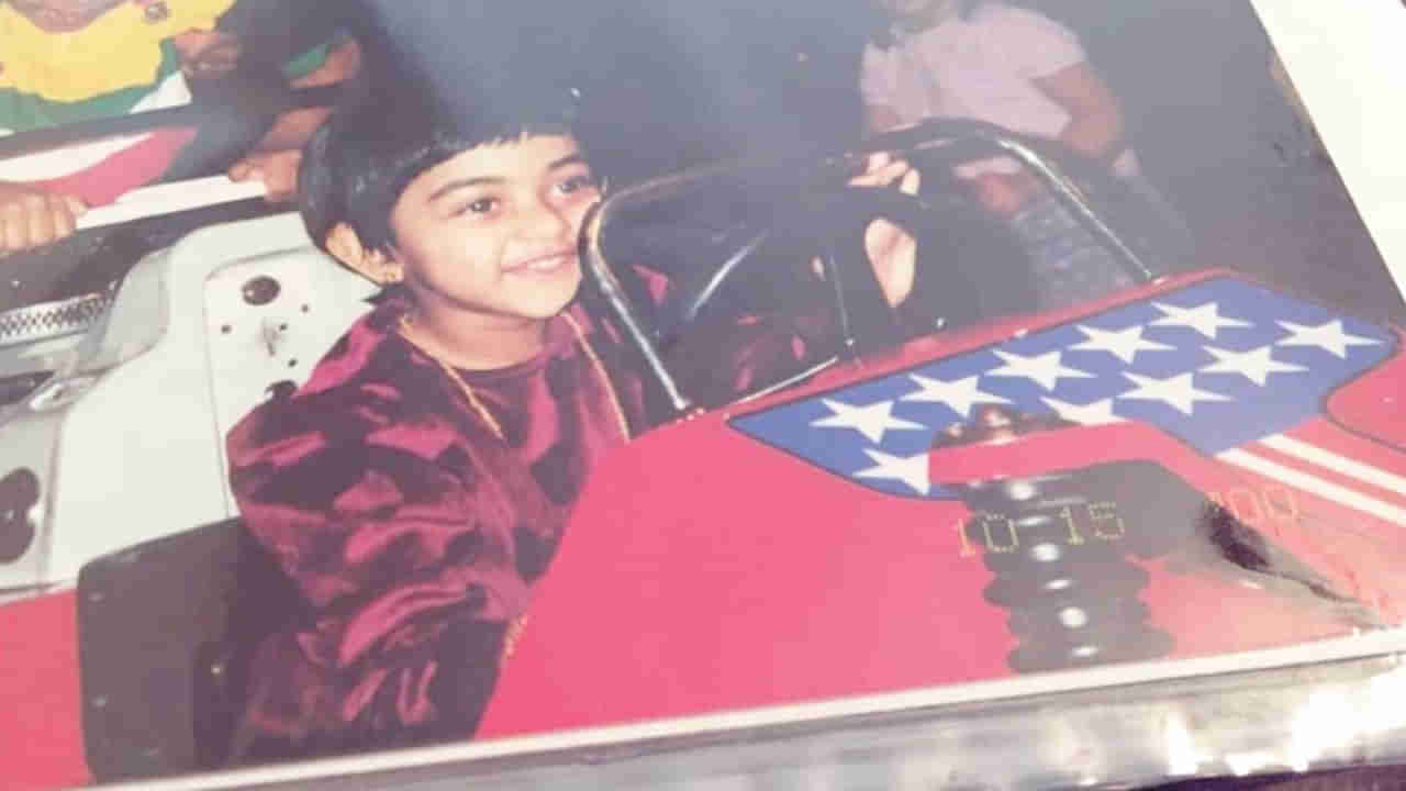 ముద్దులొలుకుతూ చిరునవ్వులు చిందిస్తున్న ఈ చిన్నది ఎవరో గుర్తుపట్టారా..?