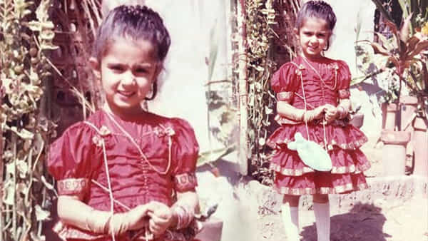 Viral Viral: చిట్టి గౌనులో అల్లరి పిల్ల.. టాలీవుడ్ క్రేజీ హీరోయిన్ కమ్ ప్రొడ్యూసర్ ఎవరో చెప్పెయ్యండి....