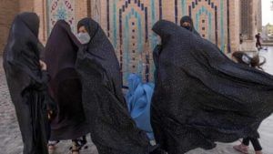 Afghan Crisis: మహిళలపై మరోసారి కఠిన ఆంక్షలు విధించిన తాలిబన్లు.. ఈసారి డ్రైవింగ్ లైసెన్స్ రద్దు..