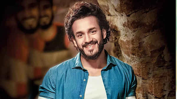 Akhil Akkineni : మెగాస్టార్ డైరెక్టర్తో అక్కినేని కుర్రహీరో సినిమా.. ఆ దర్శకుడు ఎవరంటే