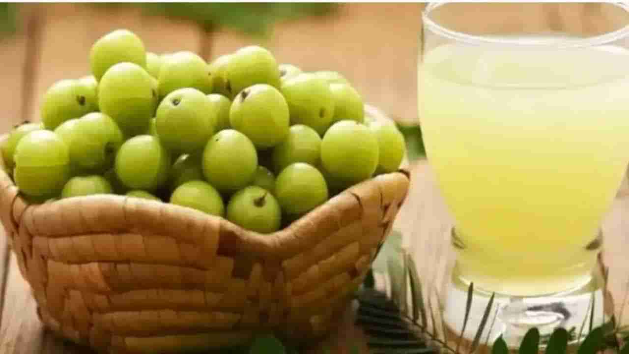 Amla Juice: పరగడుపున ఉసిరి రసం తాగితే అద్భుత ప్రయోజనాలు.. ఆ సమస్యలకి చక్కటి పరిష్కారం..!