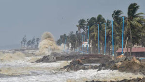 Cyclone Asani: వాయు వేగంతో దూసుకొస్తున్న ‘అసాని’ తుపాన్.. తీరప్రాంతాల్లో అలర్ట్..