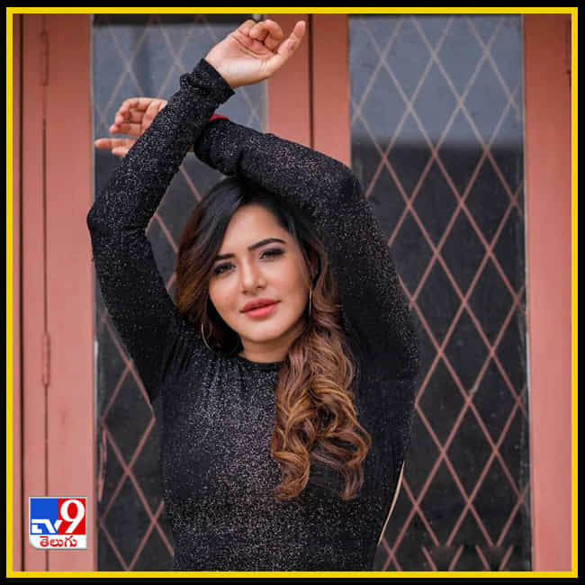 Ashu Reddy New Photos. Credit by:Ashu Reddy/Instagram