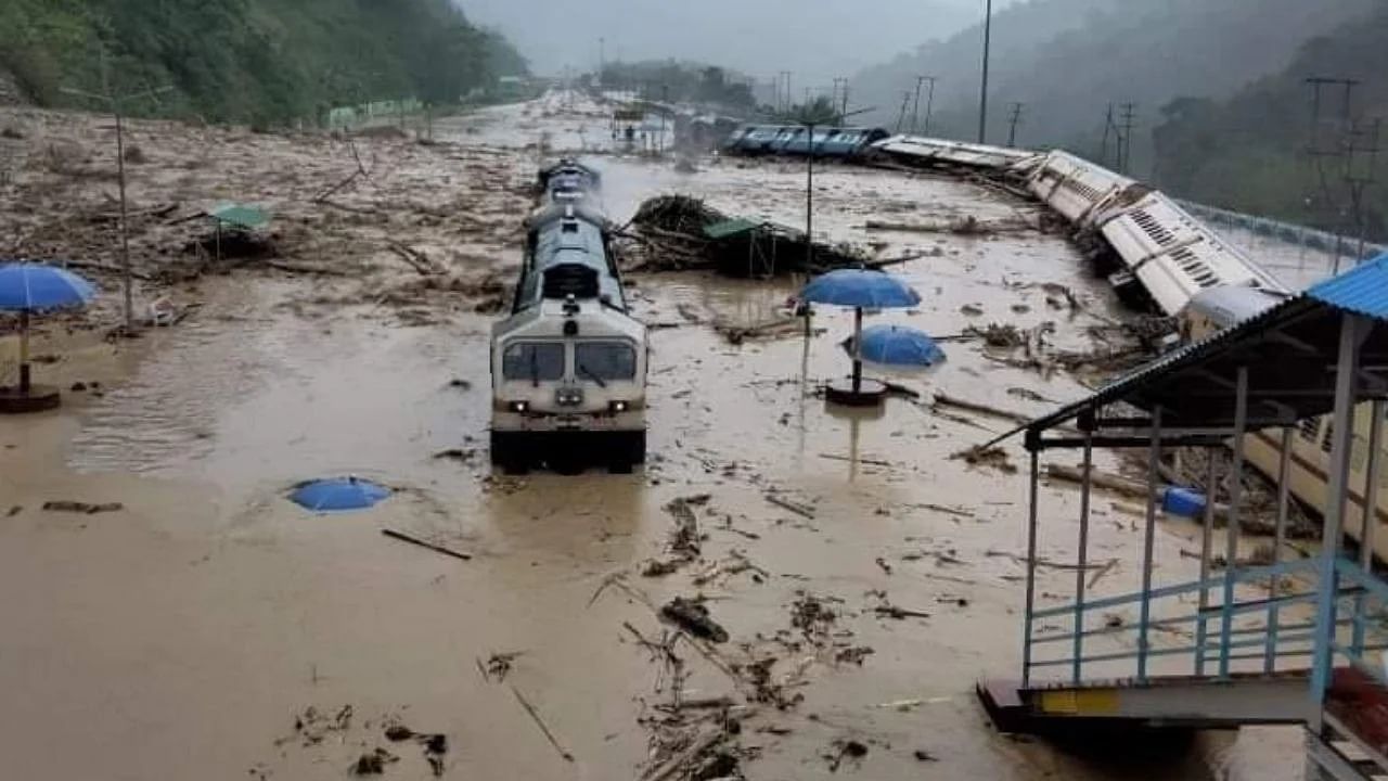 Assam floods: అసోంలో వరదల బీభత్సం.. ఎనిమిదికి చేరిన మృతుల సంఖ్య.. నిరాశ్రయులైన లక్షల మంది..
