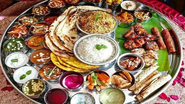 Bahubali Thali: భోజన ప్రియులకు నగరంలోని ఓ రెస్టారెంట్ బంపర్ ఆఫర్.. బాహుబలి థాలి తినండి.. లక్ష గెలుచుకోండి..
