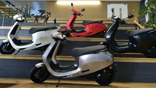 Best Scooter in India: దేశంలో అత్యధికంగా కొనుగోలు అవుతున్న స్కూటర్స్ ఏమిటో తెలుసా..?