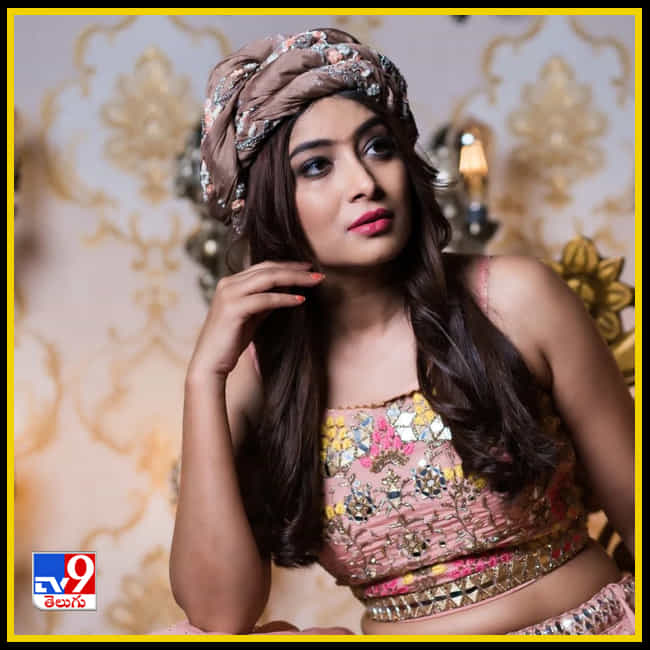 Bhanu Shree New Photos. Credit by:Bhanu Shree/Instagram