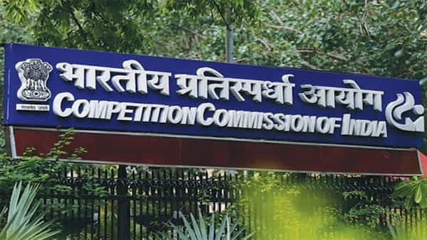 CCI Recruitment 2022: నెలకు రూ.లక్షకుపైగా జీతంతో కాంపిటీషన్ కమిషన్ ఆఫ్ ఇండియాలో ఉద్యోగాలు.. అర్హతలివే..