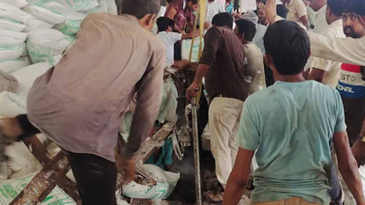 Gujarat - Wall Collapsed: గుజరాత్‌లో ఘోర ప్రమాదం.. కుప్పకూలిన గోడ.. 13 మంది మృతి..