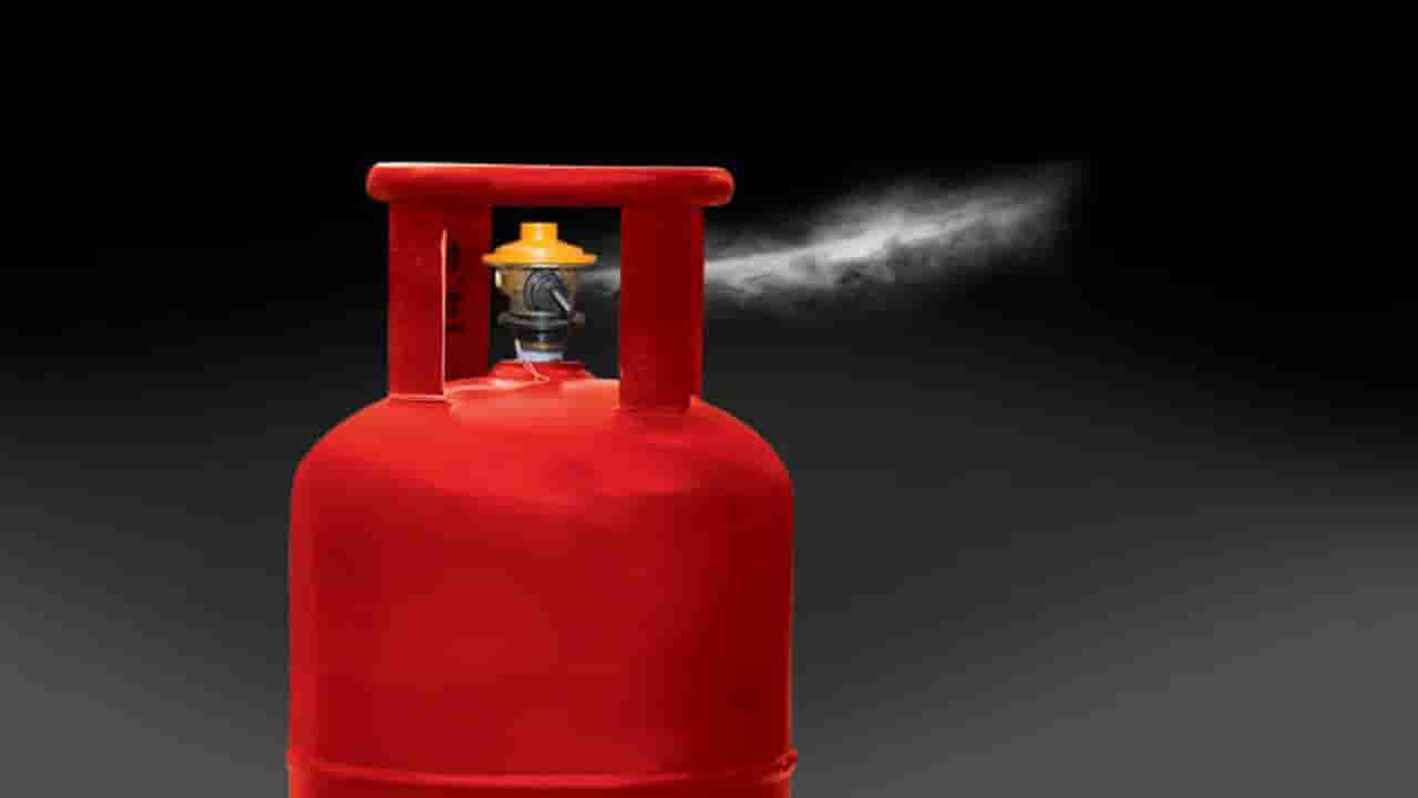 Cylinder Safety Tips: మీ ఇంట్లో ఉంది గ్యాస్ బండా.. బాంబా..? ఈ జాగ్రత్తలు తప్పనిసరిగా పాటించండి