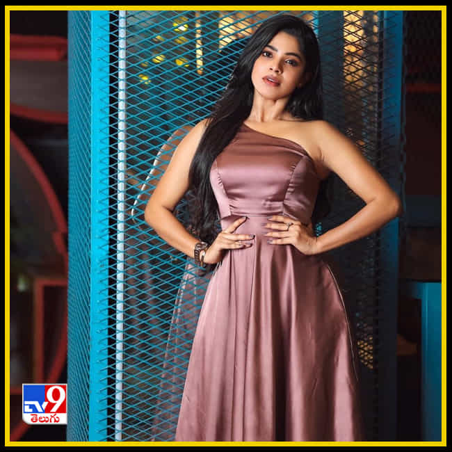 Divya Bharathi New Photos. Credit by:Divya Bharathi/Instagram
