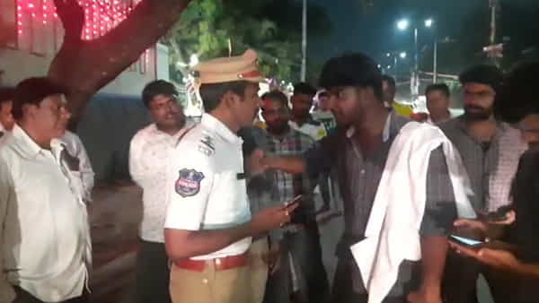Hyderabad: తప్ప తాగి డాక్టర్ బాబు ఓవరాక్షన్.. డ్రంక్ అండ్ డ్రైవ్ చేసింది కాక.. పోలీసులకే రూల్స్