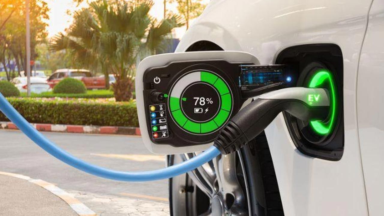 EV Charging: 5 నిమిషాల ఛార్జింగ్ తో.. 200 కిమీ ప్రయాణం.. ఎలక్ట్రిక్ వాహనాలకు Huawei సరికొత్త సాంకేతికత..