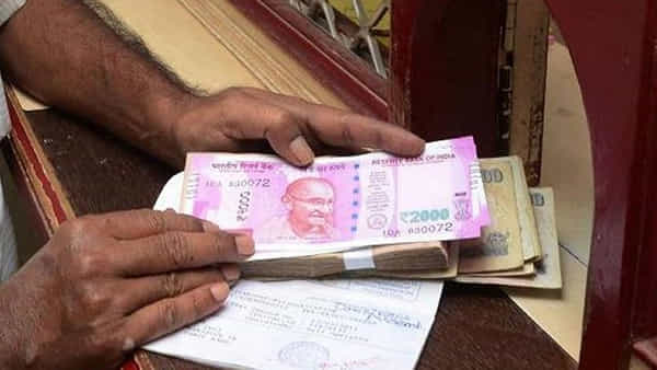 Fixed Deposits Interest: ఈ బ్యాంకులో మీరు ఫిక్స్డ్ డిపాజిట్లు చేస్తున్నారా..? మారిన వడ్డీ రేట్లు తెలుసుకోండి