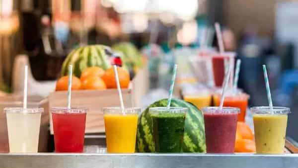 Fruit Juice: ఎల్లప్పుడూ హైడ్రేటెడ్గా ఉండాలంటే వీటిని తీసుకోండి చాలు.. ఆరోగ్యంతోపాటు..
