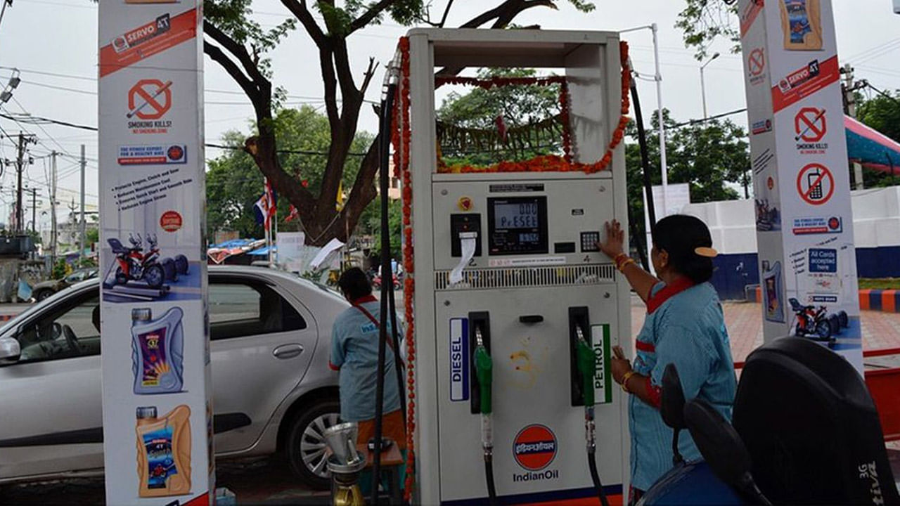 Fuel Pumps Close: హైదరాబాద్‌లో అర్థరాత్రి దాటకముందే మూతపడుతున్న పెట్రోల్‌ బంకులు.. కారణం ఏంటంటే..!