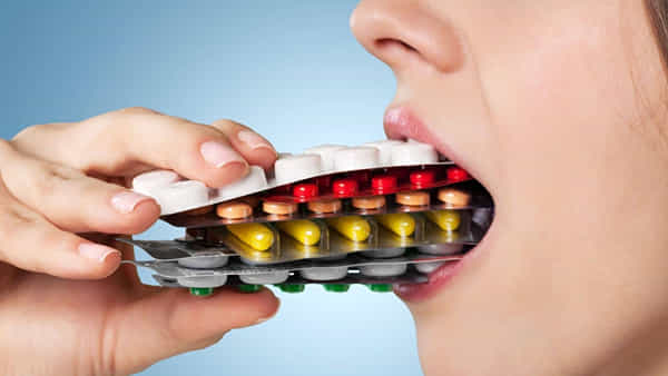 Health: చీటికి మాటికి యాంటీబయాటిక్స్ వాడుతున్నారా.? ప్రమాదంలో పడుతున్నట్లే.. పరిశోధనల్లో షాకింగ్ విషయాలు..