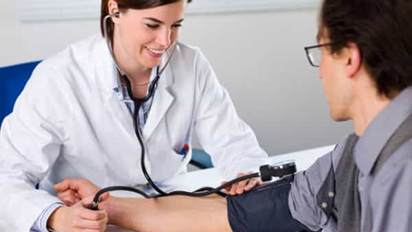Health: హైబీపీతో ఇబ్బంది పడుతున్నారా.? అయితే ఈ విషయాలను ఓసారి చెక్ చేసుకోండి..