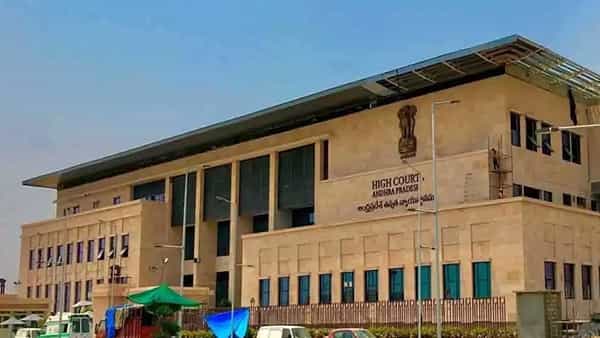 Andhra Pradesh: వ్యభిచార గృహానికి వెళ్లిన కస్టమర్ ను విచారించలేం.. ఏపీ హైకోర్టు సంచలన తీర్పు