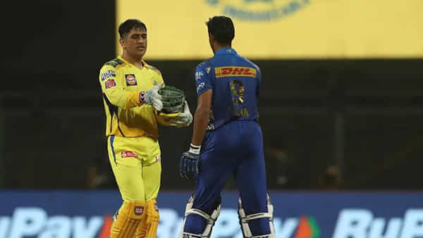 IPL 2022 Points Table: టోర్ని నుంచి 2 జట్లు ఔట్.. మూడో బెర్త్ కోసం 7 జట్ల మధ్య గట్టి పోటీ..!