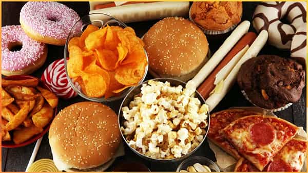Health Tips: జంక్ ఫుడ్ అదేపనిగా తింటున్నారా..? అయితే వీటిని కూడా తప్పనిసరిగా తీసుకోండి.. ఎందుకంటే..?
