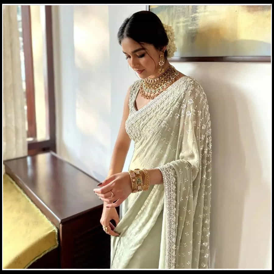 keerthi suresh: దేవకన్య కూడా నీ అందం ముందు దిగదుడుపే..