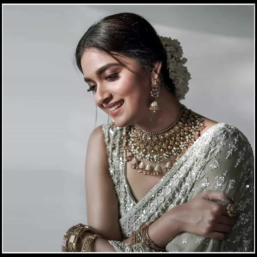 keerthi suresh: దేవకన్య కూడా నీ అందం ముందు దిగదుడుపే..
