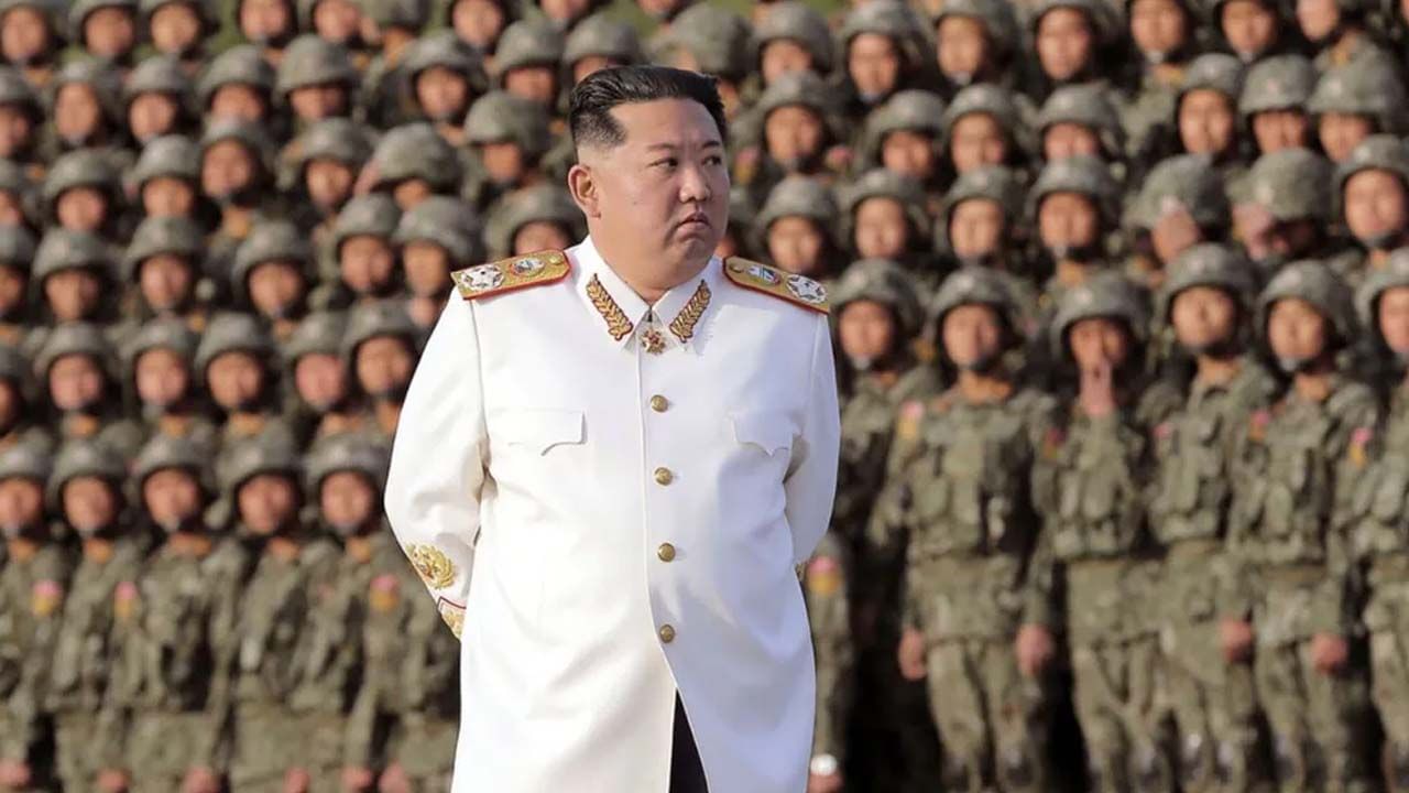 North Korea: కిమ్ ఇలాకాలో 'కరోనా'.. దెబ్బకు దేశం 'లాక్‌డౌన్'.!