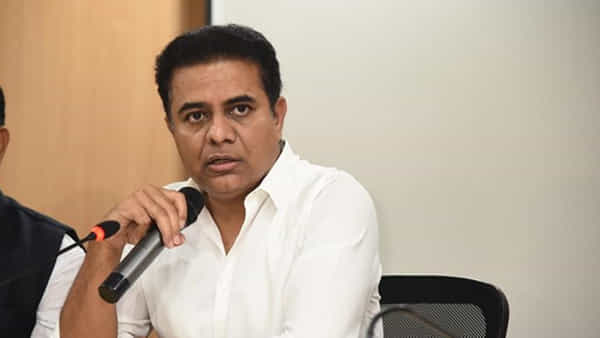 Minister KTR: బండి సంజయ్ను ఎందుకు సస్పెండ్ చేయలేదు.. బీజేపీ అధ్యక్షుడు జేపీ నడ్డాకు మంత్రి కేటీఆర్ ట్వీట్..
