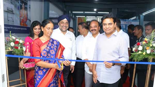 Hyderabad: కంపెనీలకు తెలంగాణ అడ్డాగా మారుతోందన్న మంత్రి కేటీఆర్.. రానున్న కాలంలో లక్షల్లో కొలువులు..