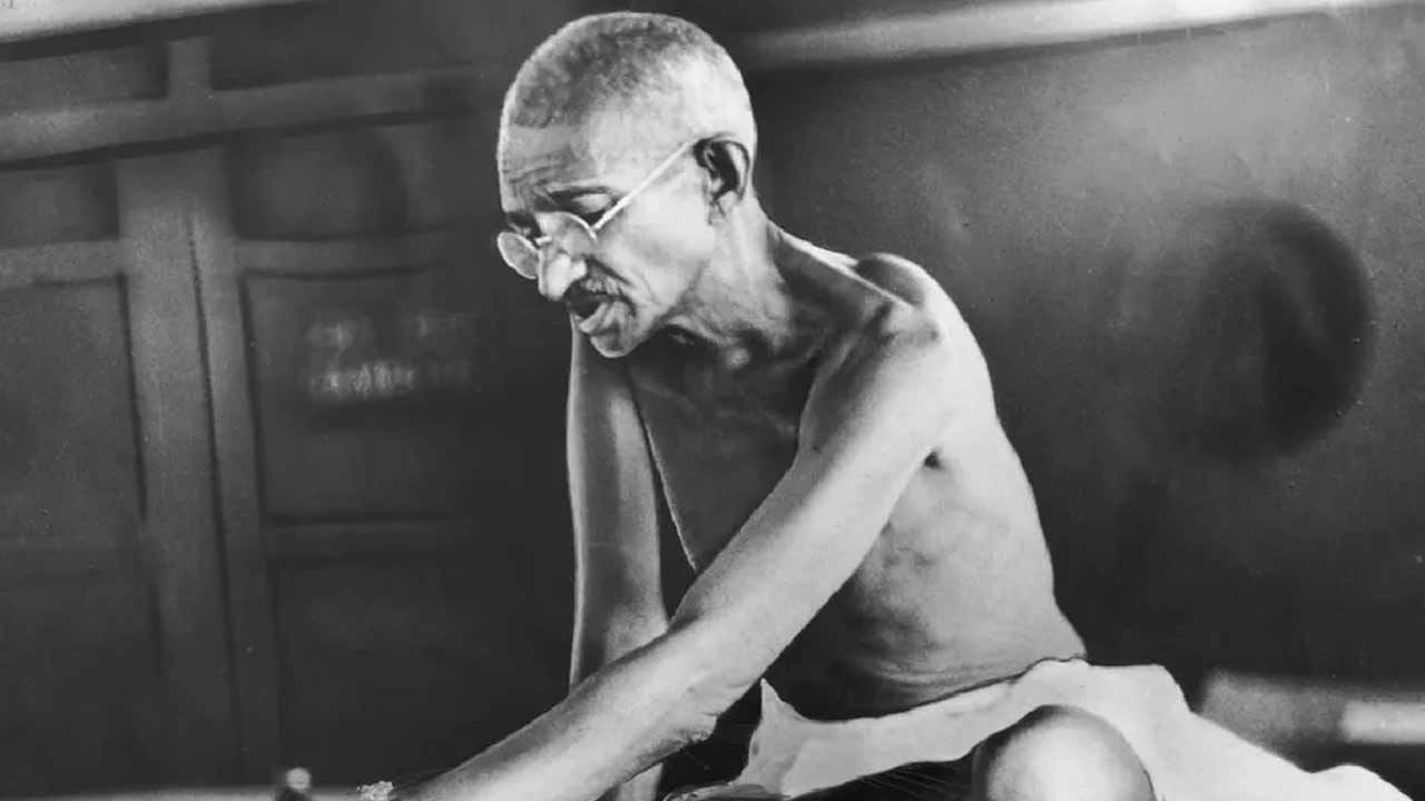 Mahatama Gandhi: బ్రిటన్‌లో మహాత్మాగాంధీ వస్తువులు వేలం.. ఏ ఏ వస్తువులు వేలం వేస్తున్నారంటే..?