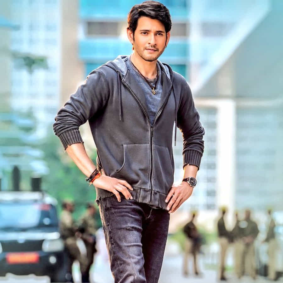 మురగదాస్ డైరెక్షన్ లో వచ్చిన గజిని సినిమా ఛాన్స్ ముందుగా మహేష్ కె వచ్చింది 