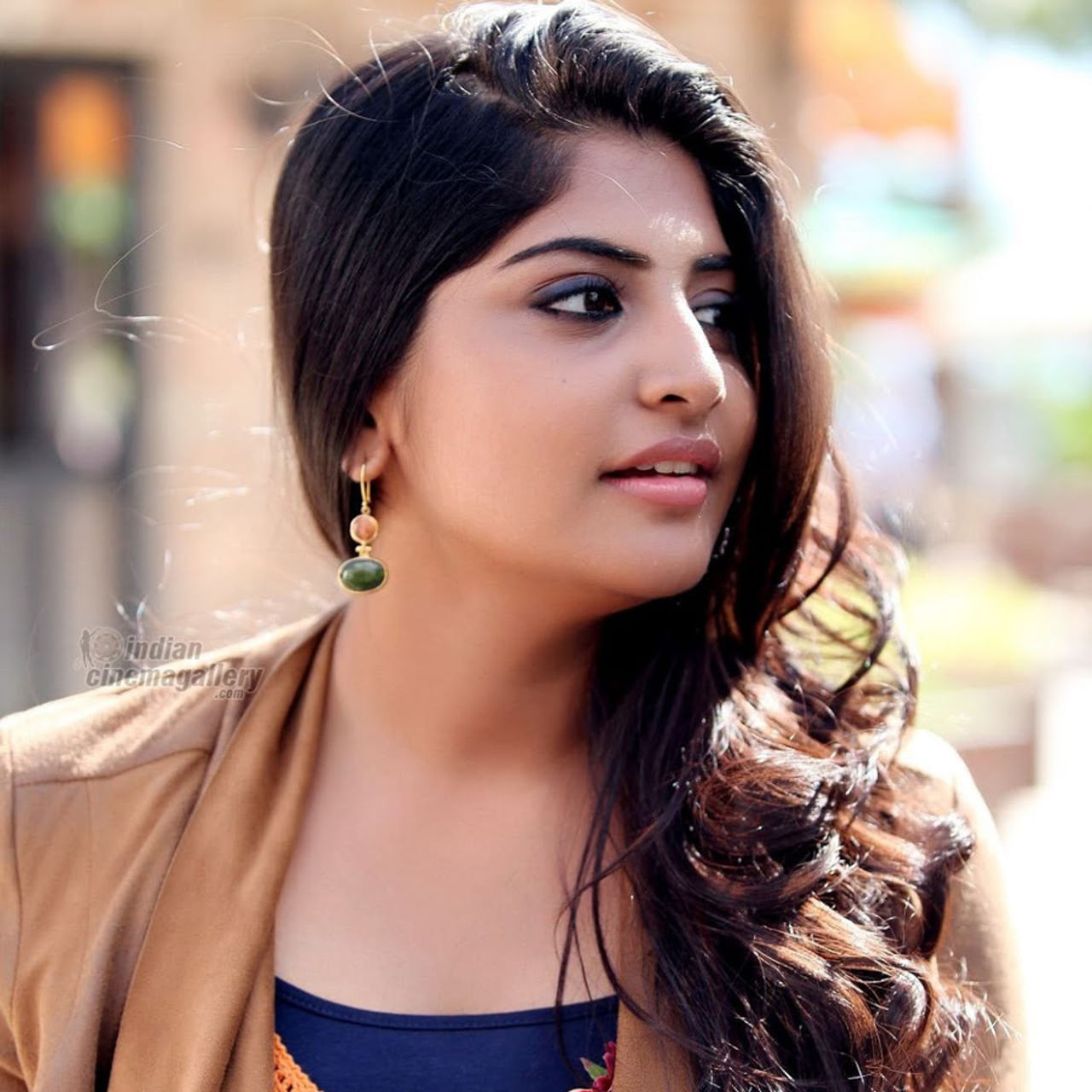 అక్కినేని నాగచైతన్య హీరోగా నటించిన సాహసం శ్వాసగా సాగిపో సినిమాతో తెలుగు ప్రేక్షకులను పలకరించింది నటి మంజిమా మోహన్(Manjima Mohan).